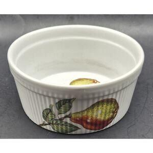 BIA Cordon Bleu Bakeware Souffle Dish Fruit on White Background 7x3"